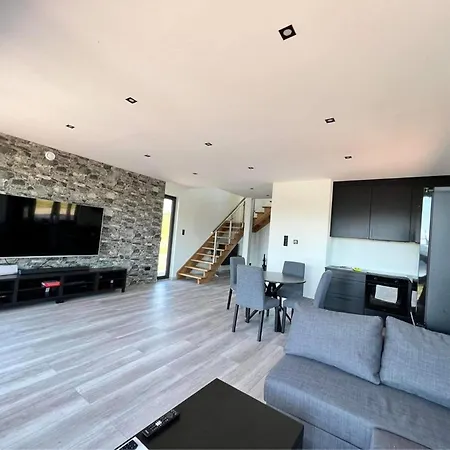 ヴィラ Wichrowe Wzgorze Z Jacuzzi Znamirowice