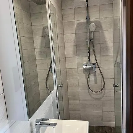 Wichrowe Wzgórze Z Jacuzzi * Znamirowice