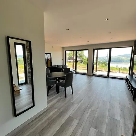 Wichrowe Wzgorze Z Jacuzzi Znamirowice