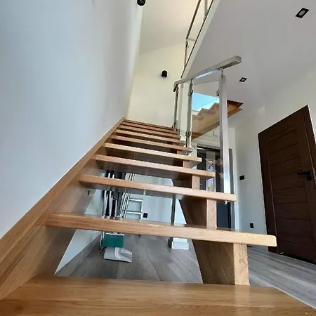 Wichrowe Wzgorze Z Jacuzzi ヴィラ *