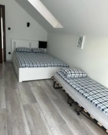 Wichrowe Wzgorze Z Jacuzzi Znamirowice