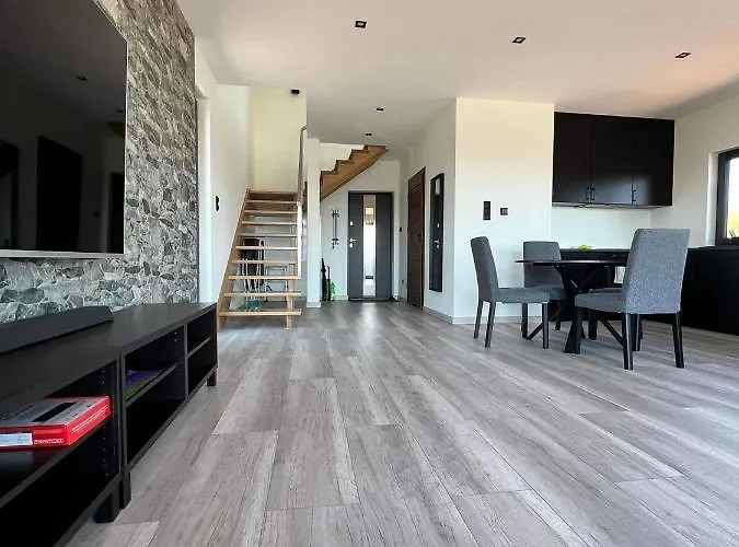 Wichrowe Wzgórze Z Jacuzzi Willa *